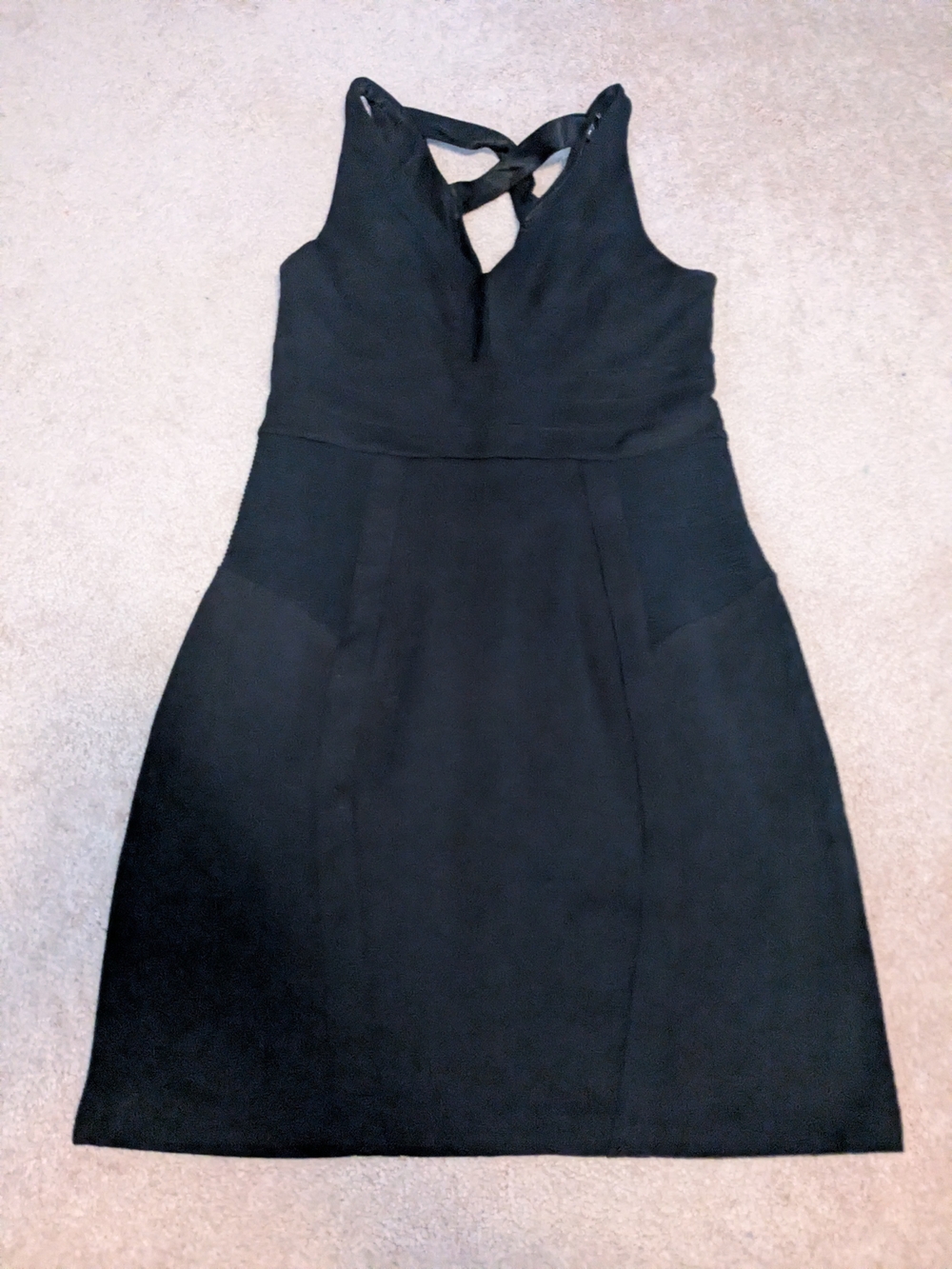 Y2K Bodycon Bandage Classic Black Sleeveless Dress with Cross-Back Detail